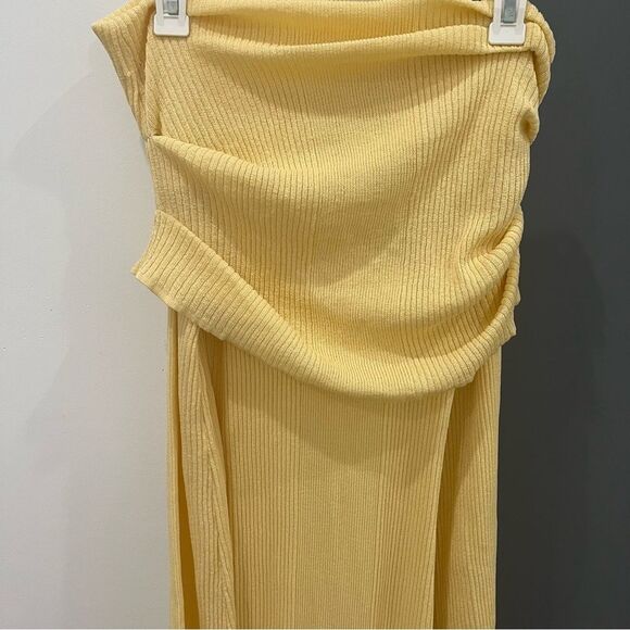 NWT SER.O.YA Maxi Dress Butter Yellow Knit Galleria Off Shoulder size M - Picture 8 of 10